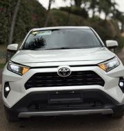 Toyota RAV4 XLE AWD 2023 White for sale
