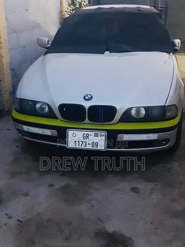 BMW 5 Series 528i 1999 Silver