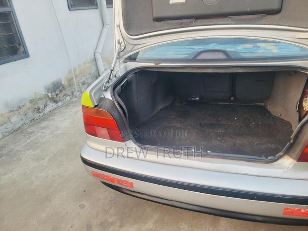 BMW 5 Series 528i 1999 Silver