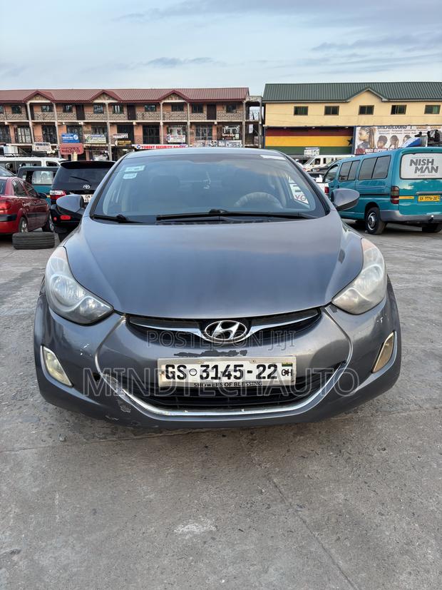 Hyundai Elantra SE Coupe FWD (1.8L 4cyl 6A) 2013 Gray