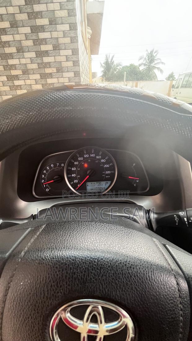 Toyota RAV4 2014