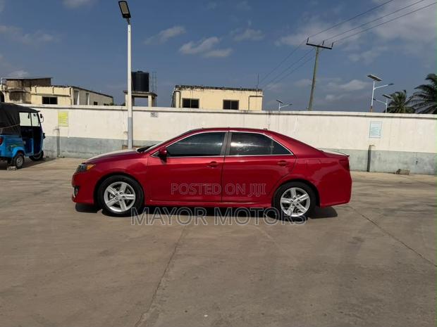 Toyota Camry SE Sport 4dr Sedan (2.5L 4cyl 6A) 2014 Red