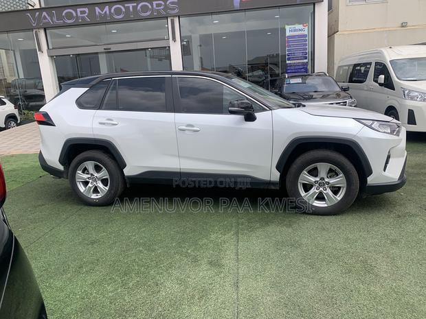 New Toyota RAV4 2025 White