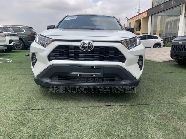 New Toyota RAV4 2025 White