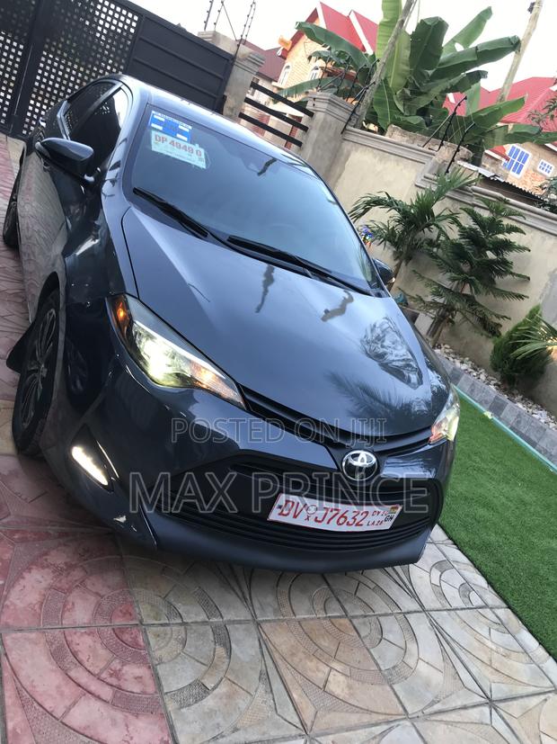 Toyota Corolla LE Eco (1.8L 4cyl 2A) 2019 Gray