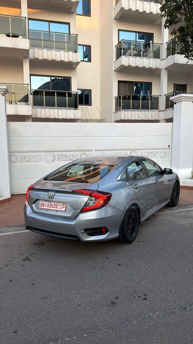 Honda Civic EX-L 4dr Sedan (1.5L 4cyl) 2016 Silver