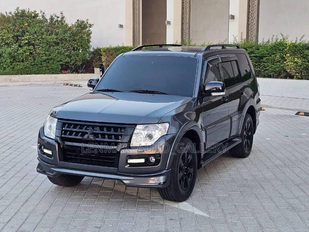 Mitsubishi Pajero 2020 Black
