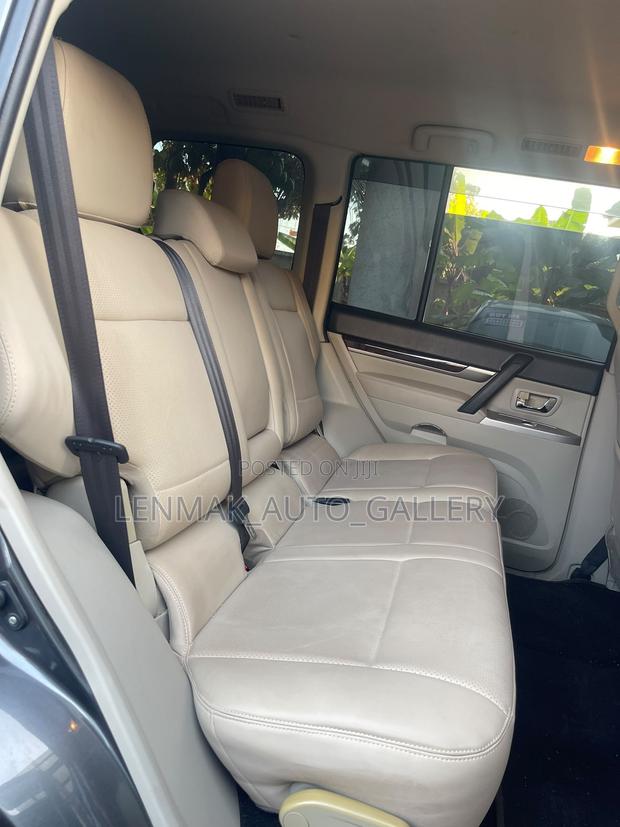 Mitsubishi Pajero 2020 Black