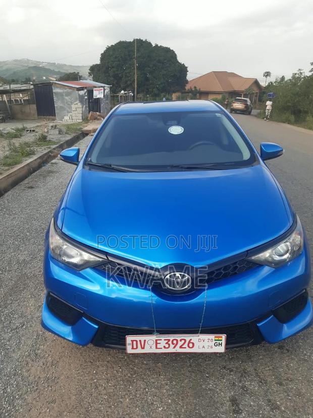 Toyota Corolla 2017 Blue
