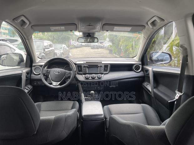 Toyota RAV4 2017 Purple