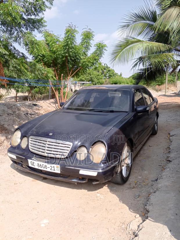 Mercedes-Benz E320 2002