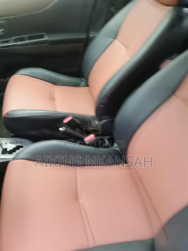 Toyota Vitz 1.3 AWD 5dr 2012 Pink