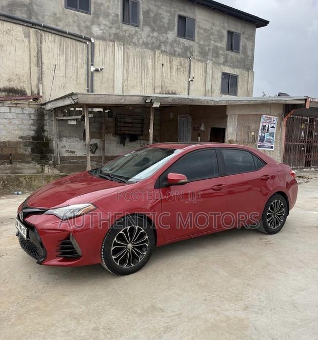 Toyota Corolla SE Special Edition 4dr Sedan (1.8L 4cyl CVT) 2017 Red