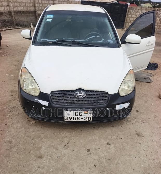Hyundai Accent 2009 White