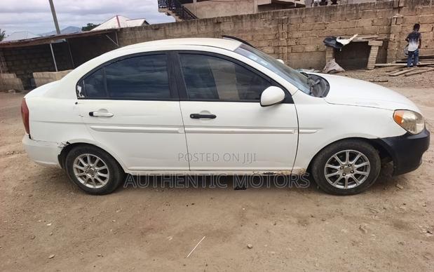 Hyundai Accent 2009 White