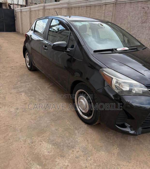 Toyota Yaris LE Hatchback 5dr 2016 Black