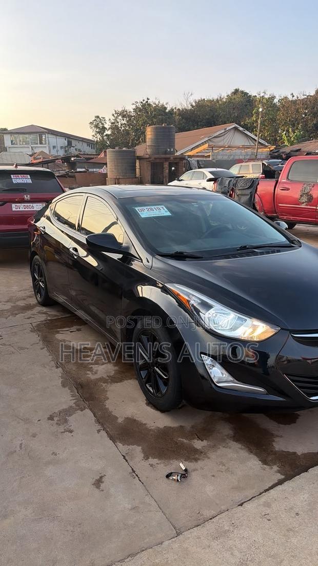 Hyundai Elantra 2016 Black