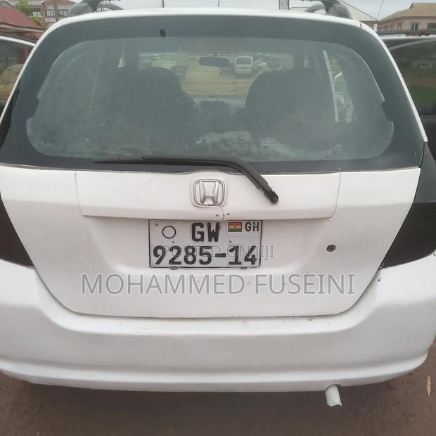Honda Fit 2002 White