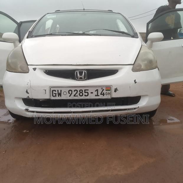 Honda Fit 2002 White