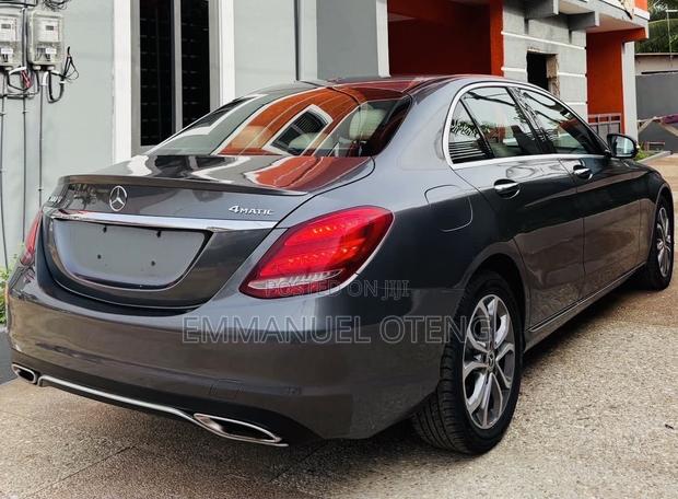 Mercedes-Benz C300 2018 Gray