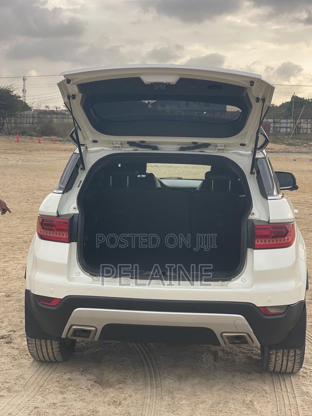 Land Rover Range Rover 2017 White