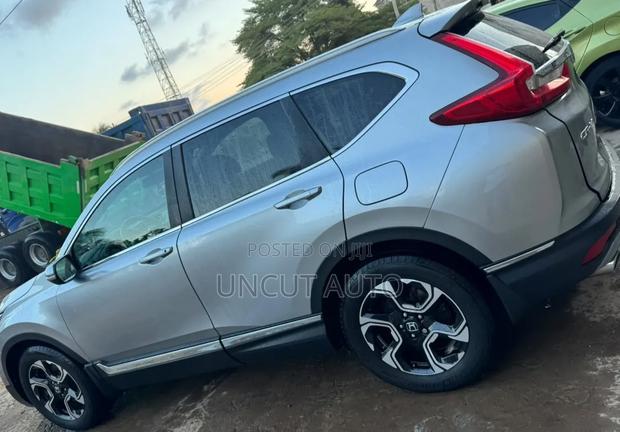 Honda CR-V Touring AWD 2018 Gray