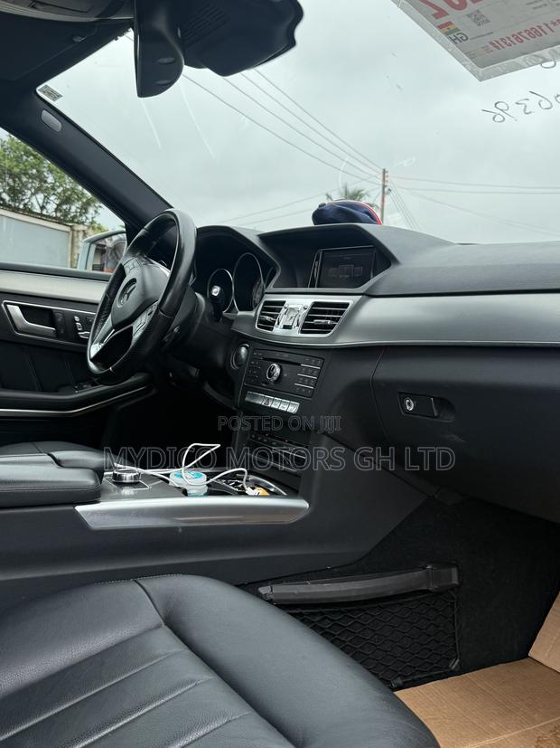 Mercedes-Benz E300 2015 Silver
