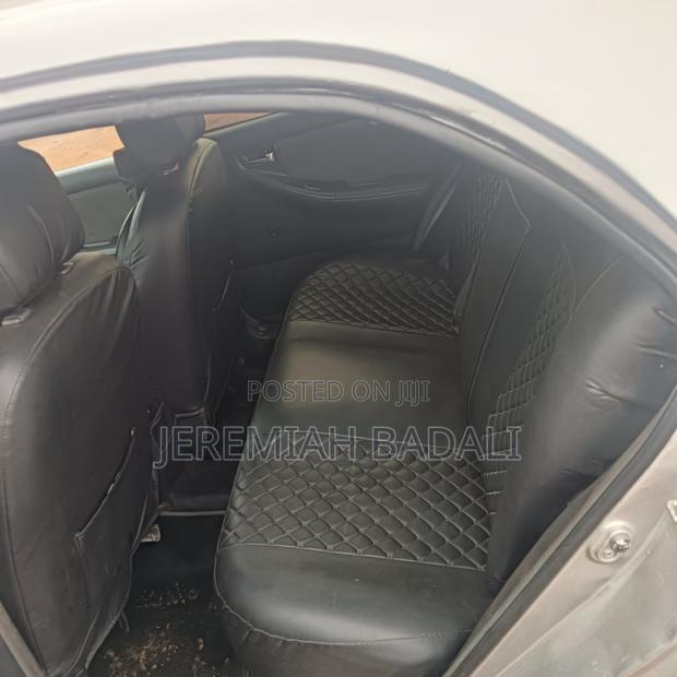 Toyota Corolla 2007 Gray