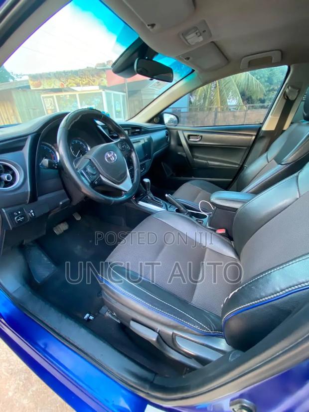 Toyota Corolla 2017 Blue
