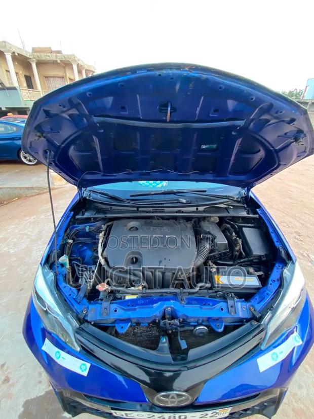Toyota Corolla 2017 Blue