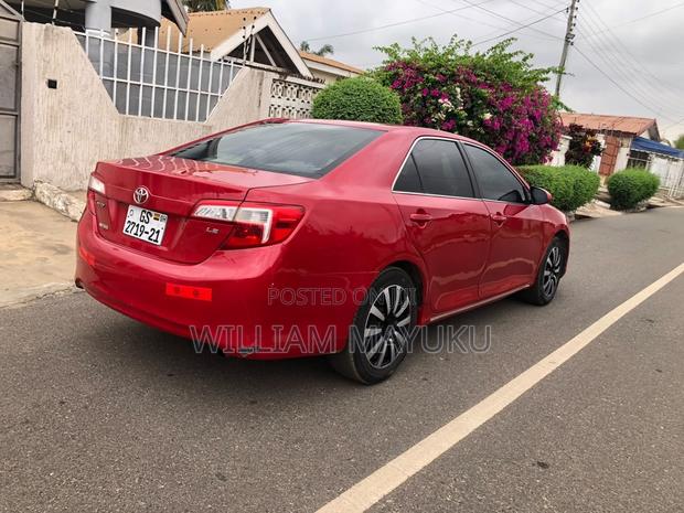 Toyota Camry LE 4dr Sedan (2.5L 4cyl 6A) 2014 Red
