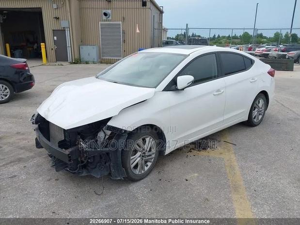 Hyundai Elantra Value Edition 2019 White