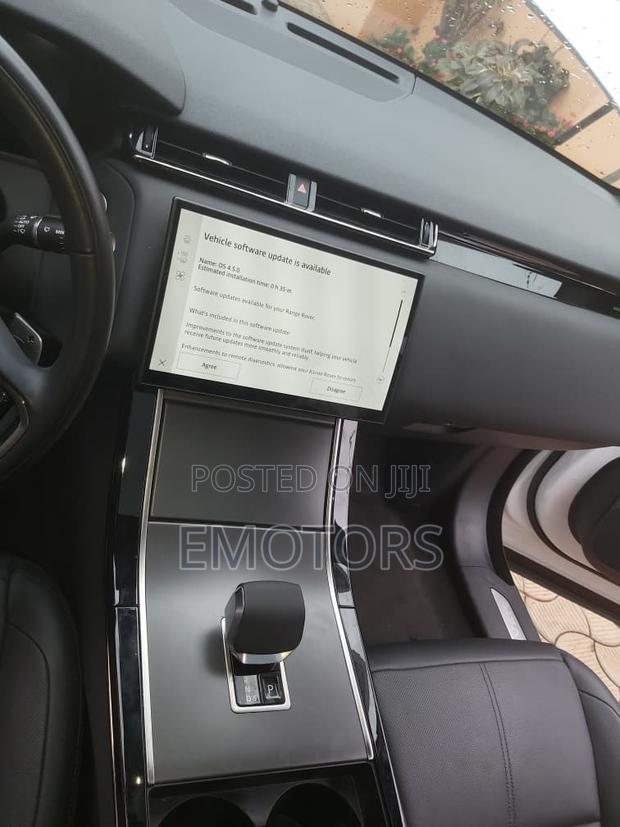 Land Rover Range Rover Velar P250 Dynamic SE 2025 White