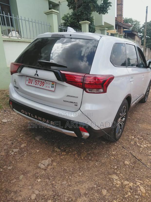Mitsubishi Outlander Sport 2017 White