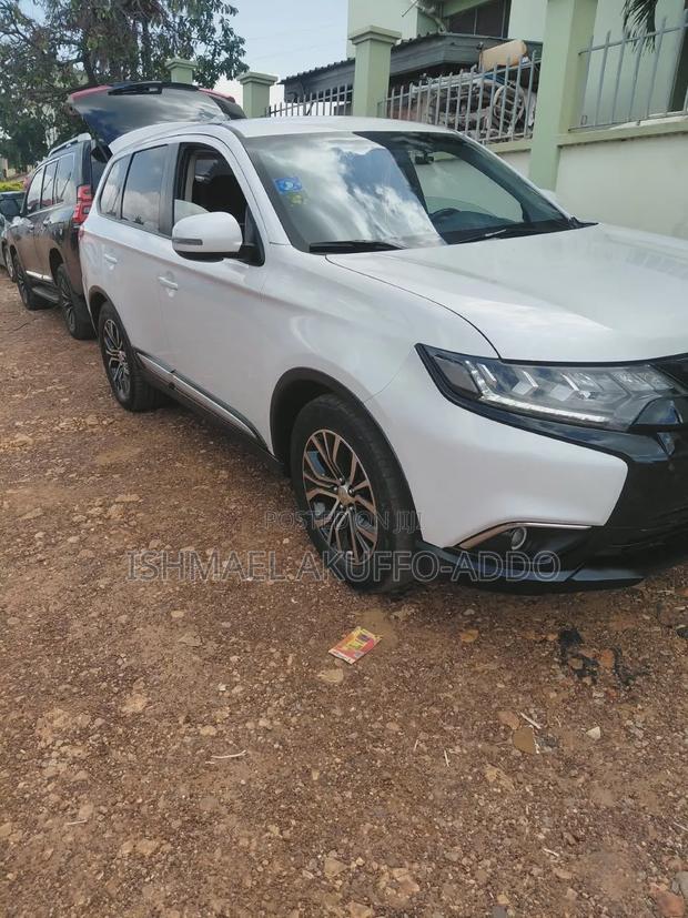Mitsubishi Outlander Sport 2017 White