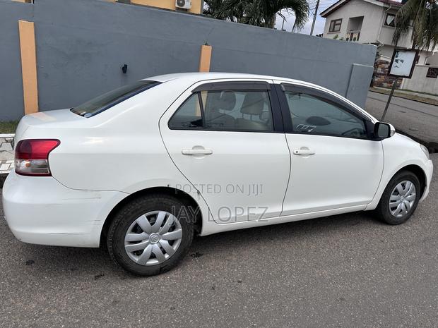 Toyota Belta 2011 White