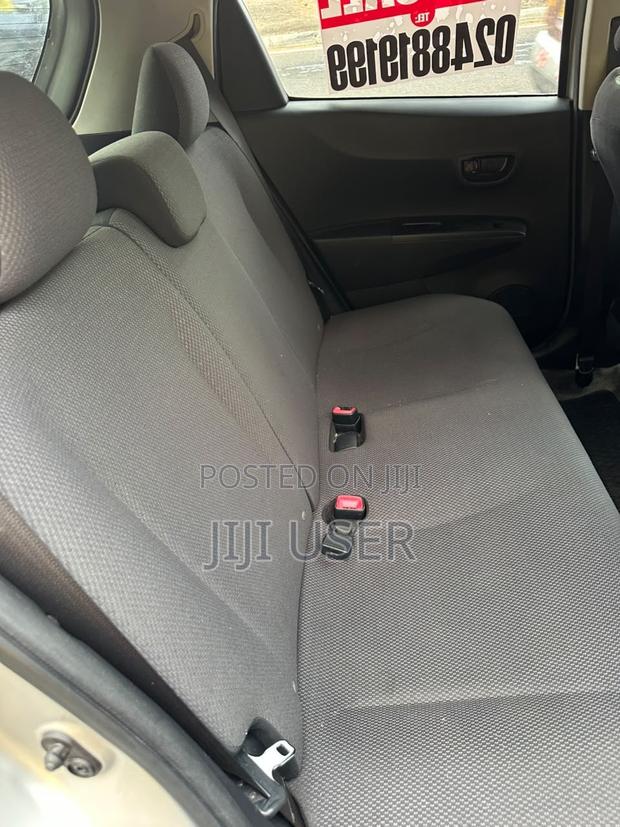 Toyota Vitz 1.3 AWD 5dr 2014 Silver