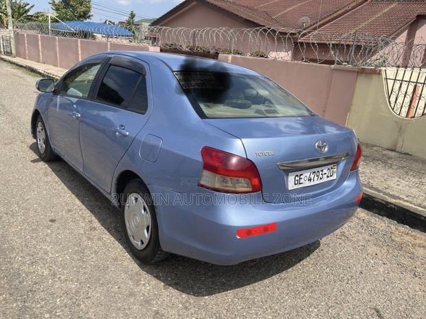 Toyota Belta 2010 Blue
