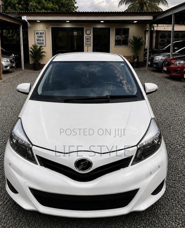 Toyota Vitz 1.0 FWD 3dr 2013 White