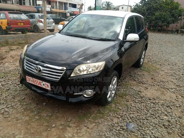 Toyota RAV4 2010 Black