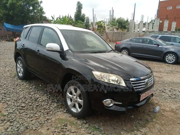 Toyota RAV4 2010 Black