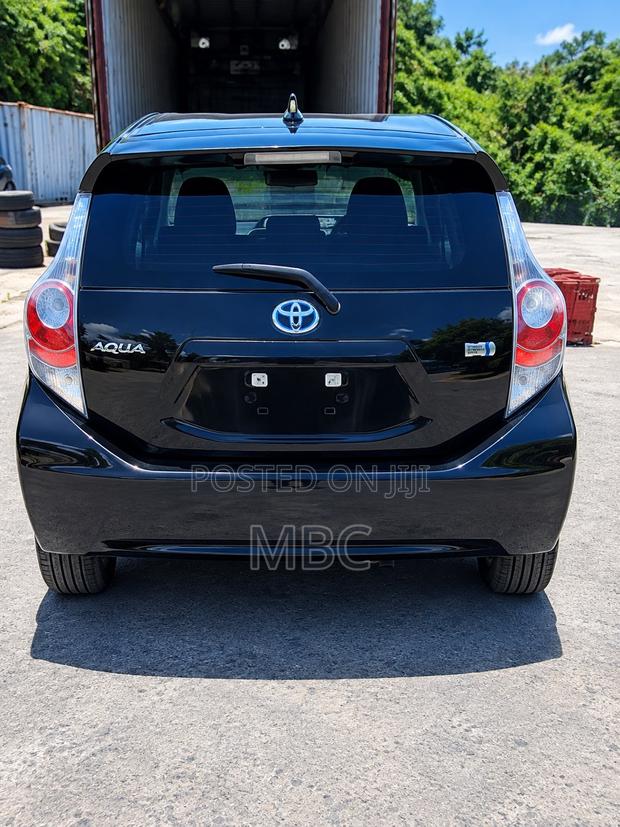Toyota Aqua 2013 Black