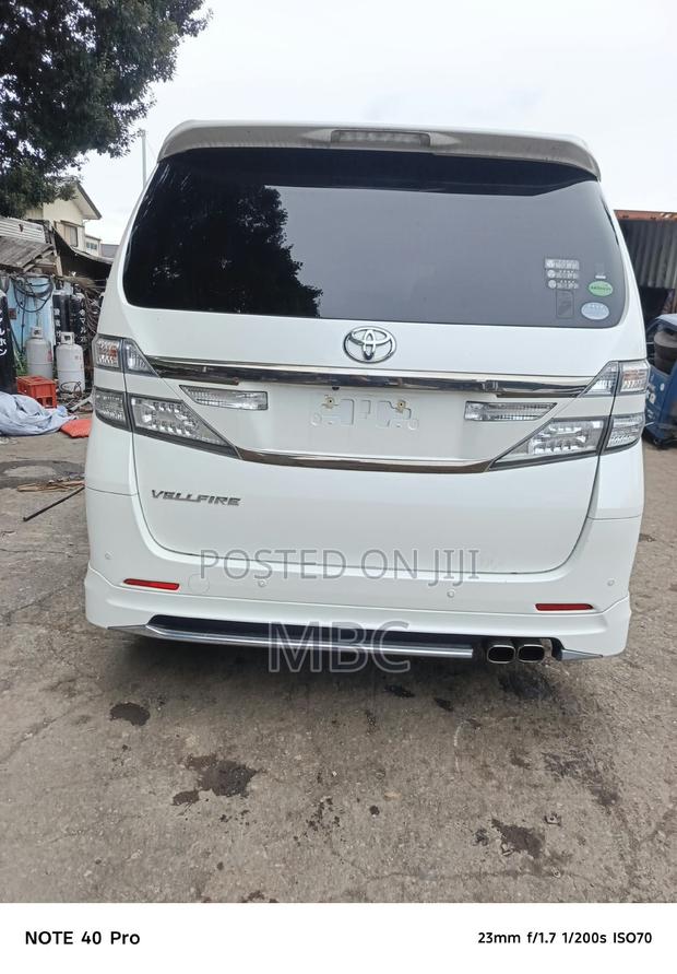 Toyota Vellfire 2013 White