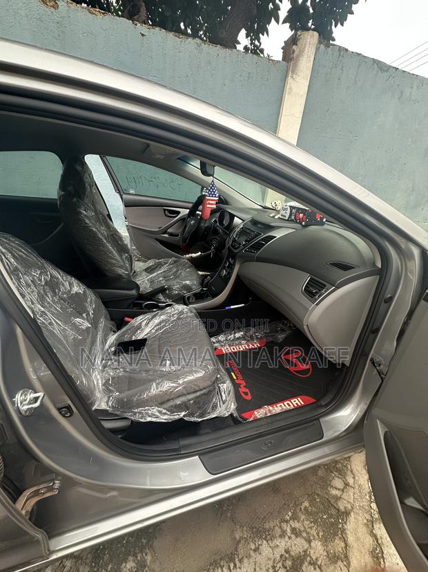 Hyundai Elantra 2016 Gray