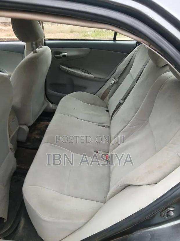 Toyota Corolla 2010 Red
