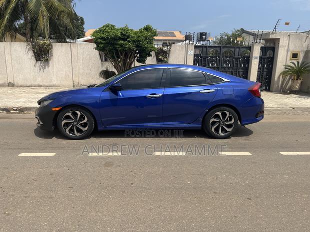 Honda Civic LX 4dr Sedan (2.0L 4cyl) 2017 Blue
