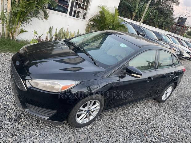 Ford Focus SE 4dr Sedan (2.0L 4cyl 5M) 2015 Black