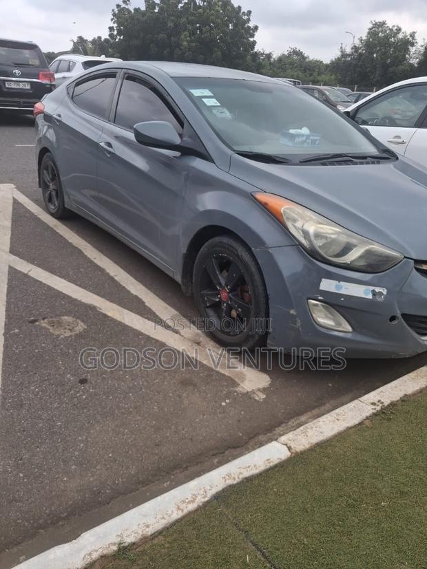 Hyundai Elantra 2013 Gray