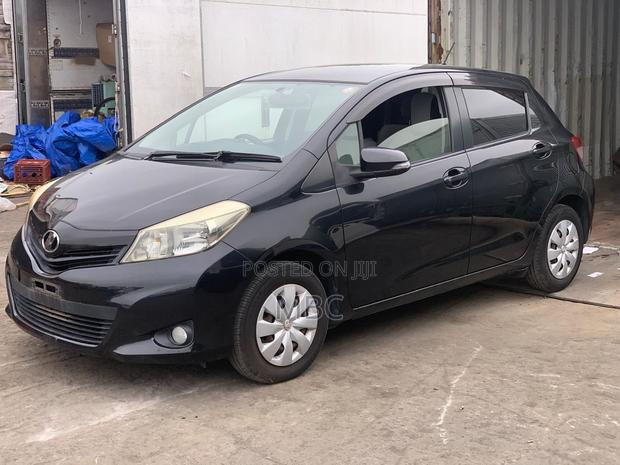 Toyota Vitz 2013 Black
