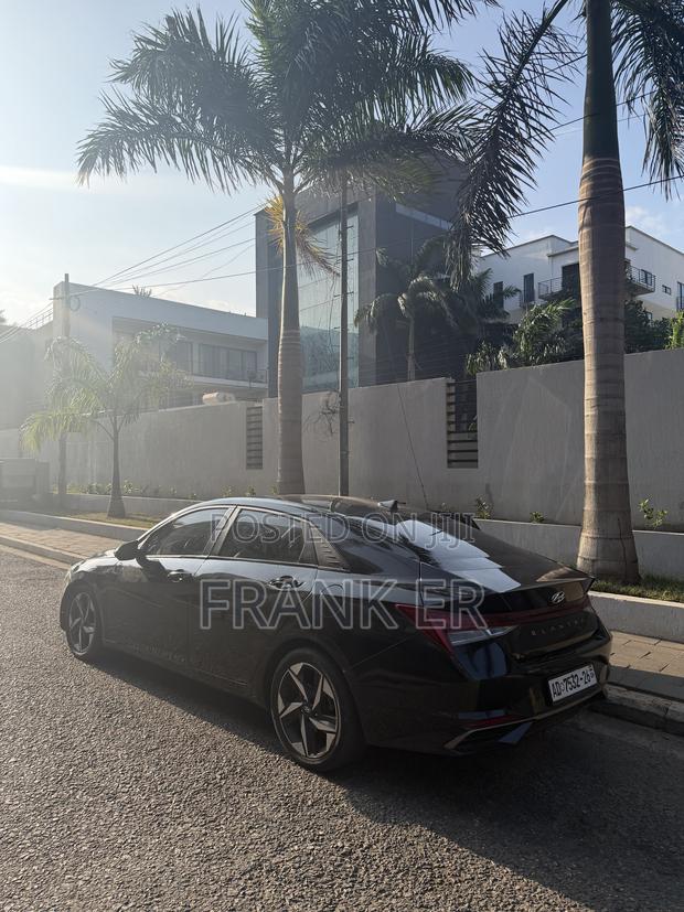 Hyundai Elantra Limited 2021 Black